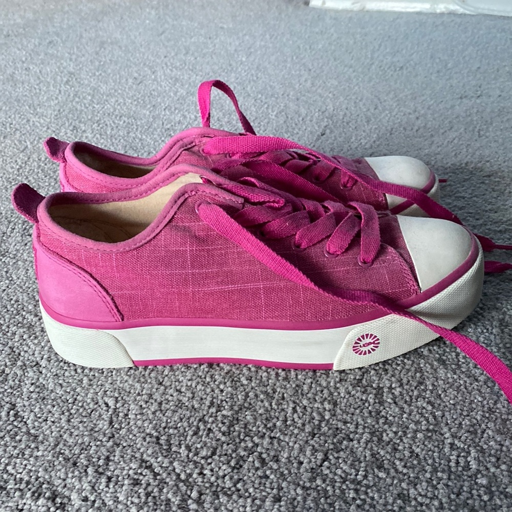 UGG sneakers